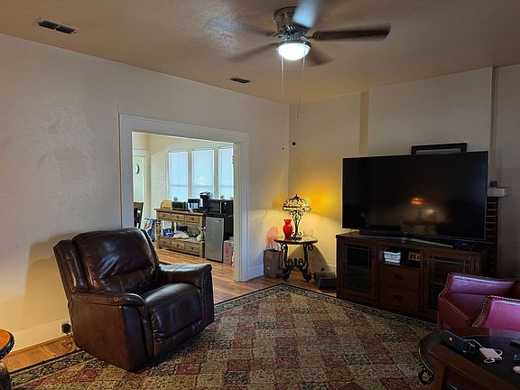 5th image of 1825 11th St