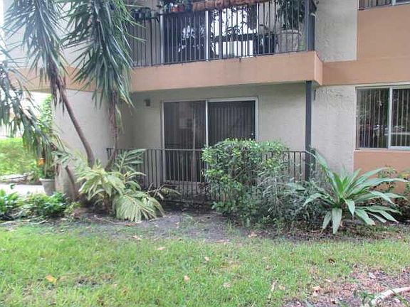 2nd image of 112 Gardens Dr