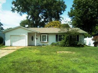 304 Westminster Dr, O'Fallon, IL 62269