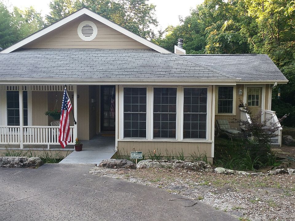 Quaint front entrance