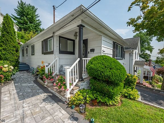 2nd image of 3 Byrne Rd