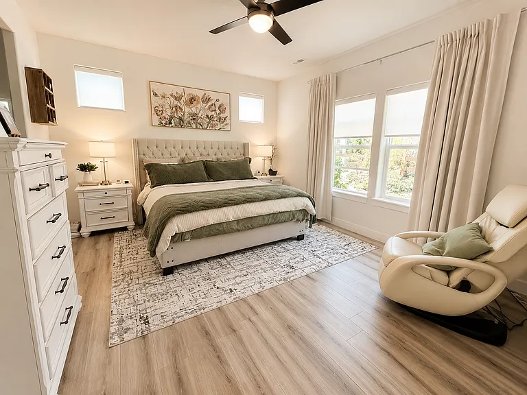 6784 Tumble Creek Dr — Photo 8