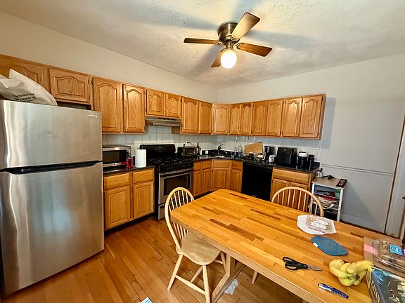 4th image of 101 Farragut Rd #1R