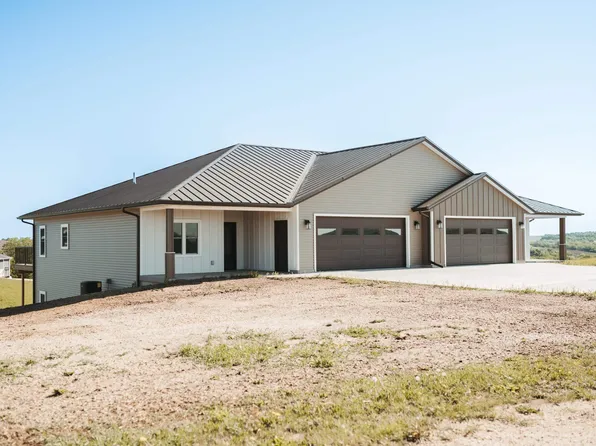 247 Franzen Ridge Rd, Elkader, IA 52043