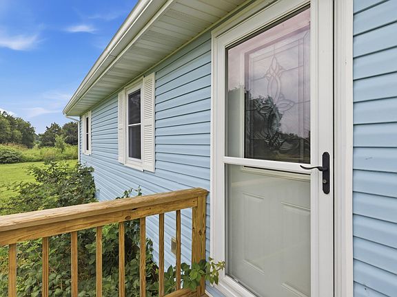 3rd image of 62 Fraker Road
