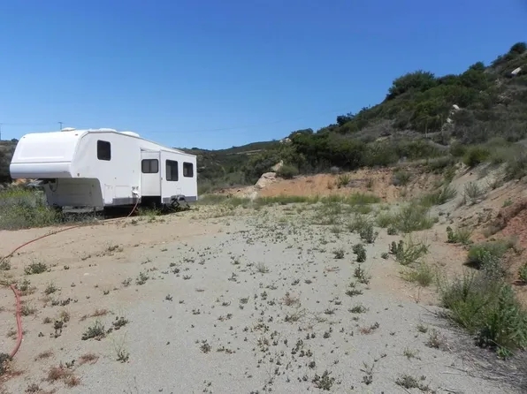 9455 Via Arturo Rd, Descanso, CA 91916