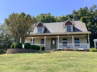 17090 Rose Hill Rd, Pinckney, MI 48169