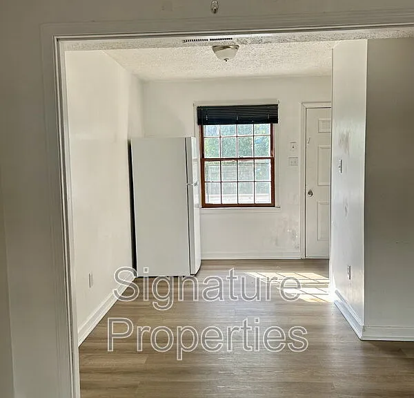 1055 Rives Rd #12 — Photo 5