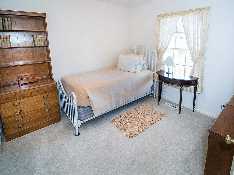 7844 Crystal Ct — Photo 14