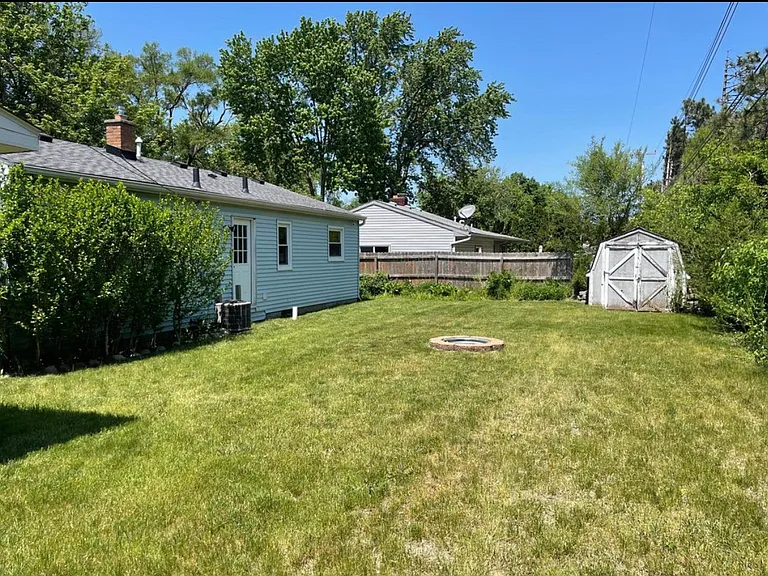 46568 Waco St — Photo 12