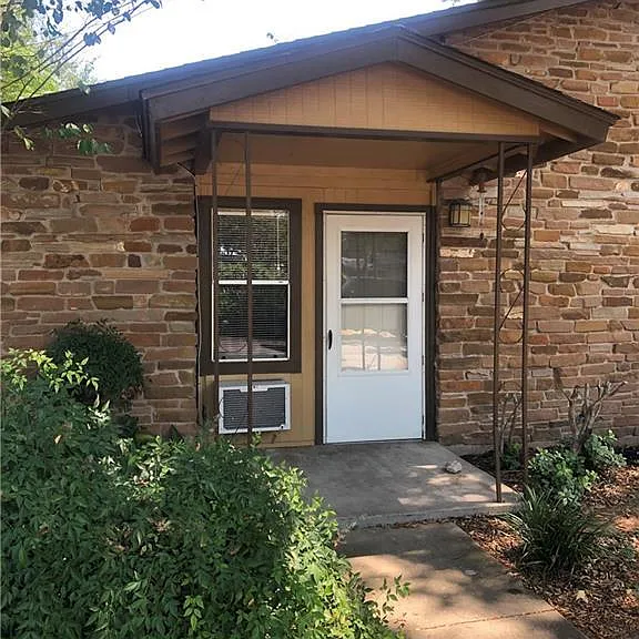 7007 Guadalupe St #1 — Photo 1
