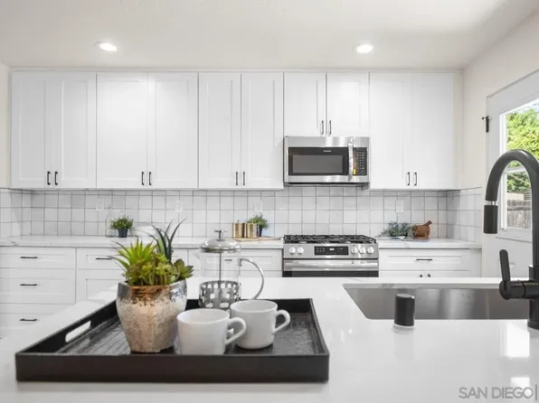 8734 Kelso St, Spring Valley, CA 91977