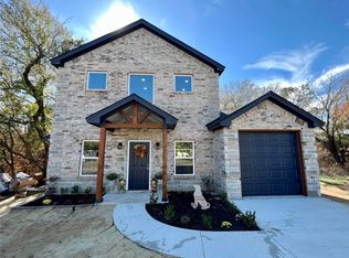 2907 Mistletoe St, Granbury, TX 76048