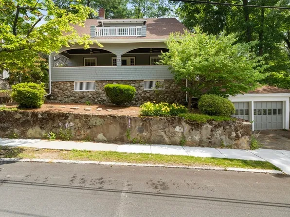 29 Nowell Rd, Melrose, MA 02176