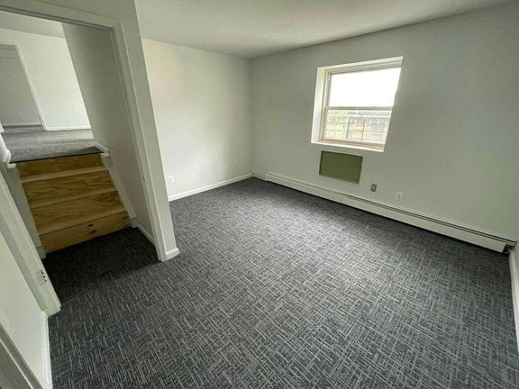 3rd image of 300 8th St #A2