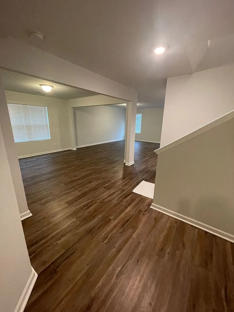 3 bedroom home in Lexington area! — Photo 3