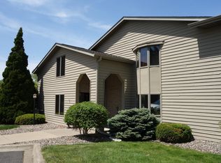 2600 75th St E APT 118, Inver Grove Heights, MN 55076