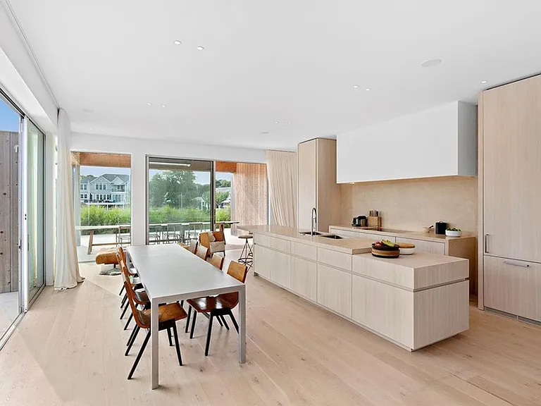 7 Koral Dr — Photo 4