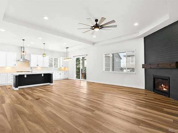 4th image of 892 Sundown Way
