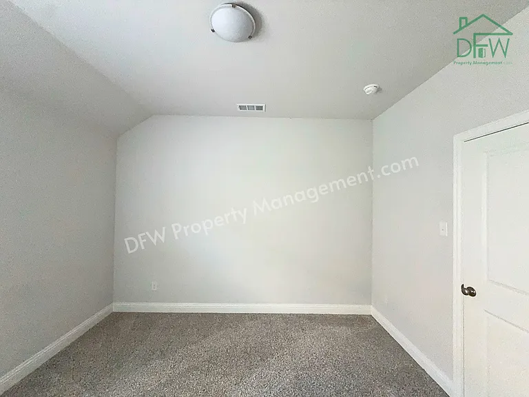 609 Tartane Dr — Photo 21