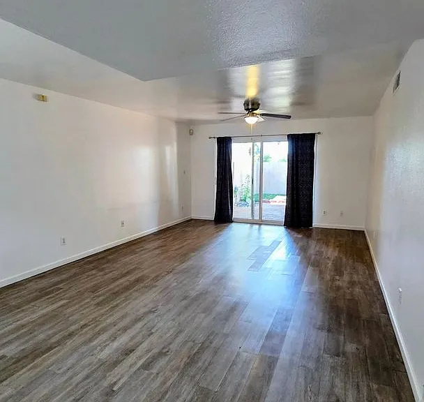 708 E Colgate Dr — Photo 13