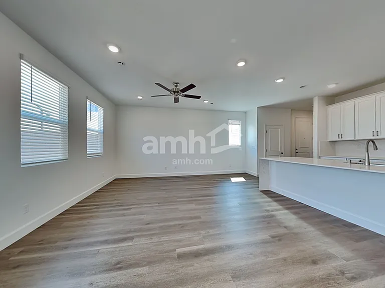 7926 Escolta Ct — Photo 5
