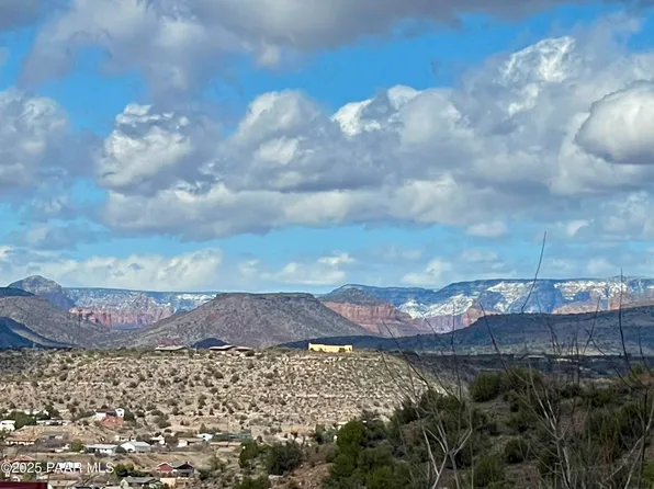 4701 N Valancius Way, Rimrock, AZ 86335