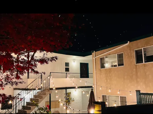 2000 Waverly Pl N APT 2, Seattle, WA 98109