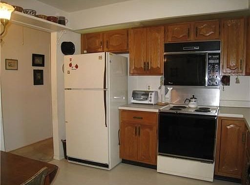 2nd image of 5B John Adams Ct
