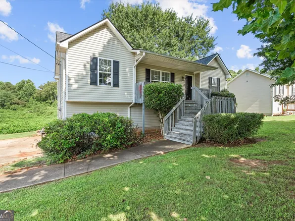 104 Pine Needle Trl, Villa Rica, GA 30180