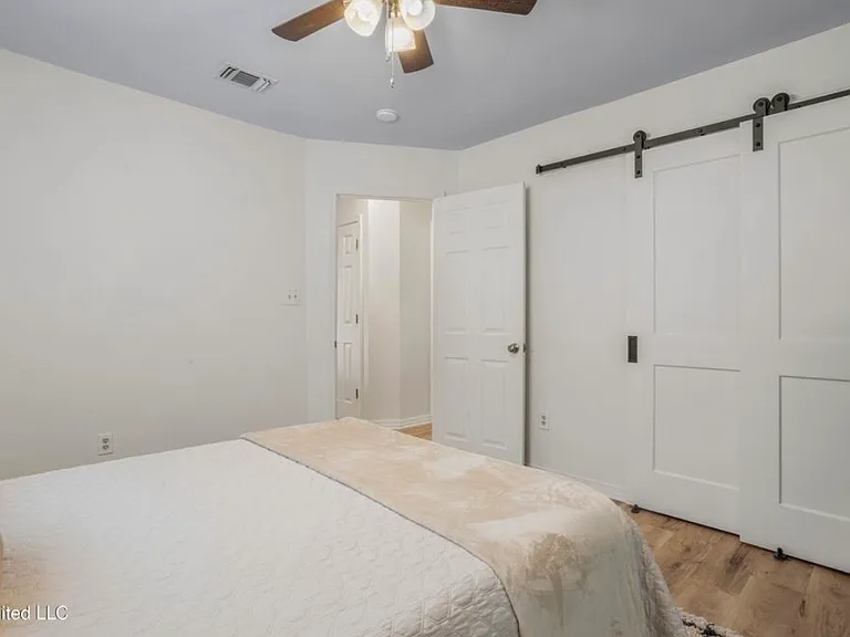 4081 Cardinal St — Photo 26