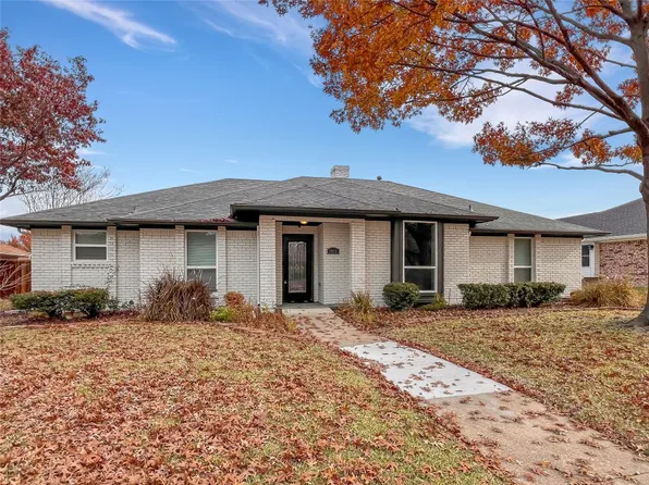 1821 Royal Crest Dr, Garland, TX 75043