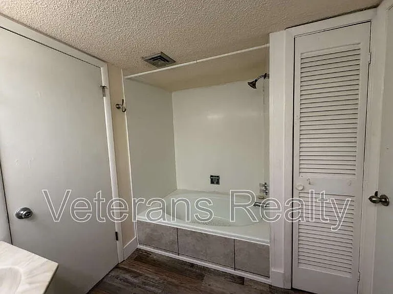 205 Molokai Vlg #A — Photo 11