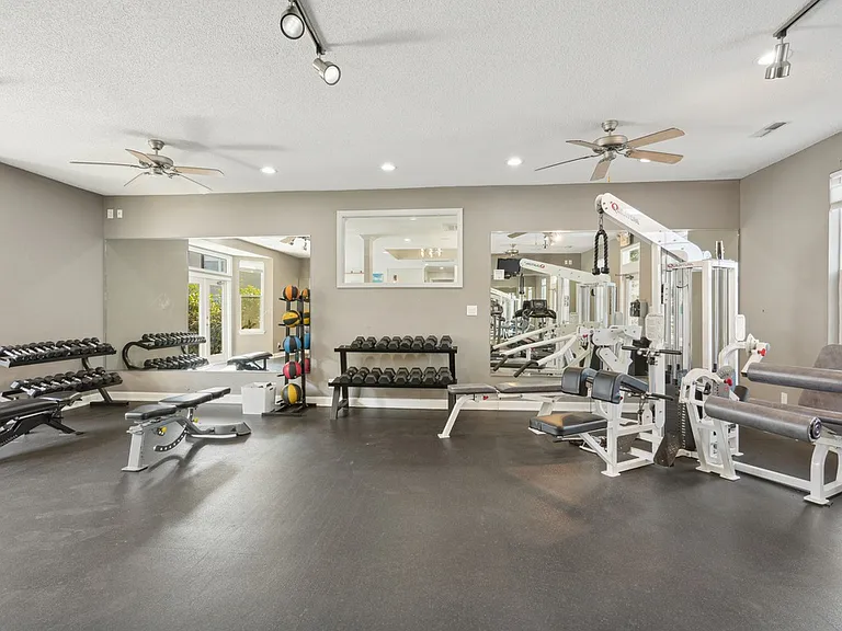 Cypress Pointe Apartment Homes — Photo 13