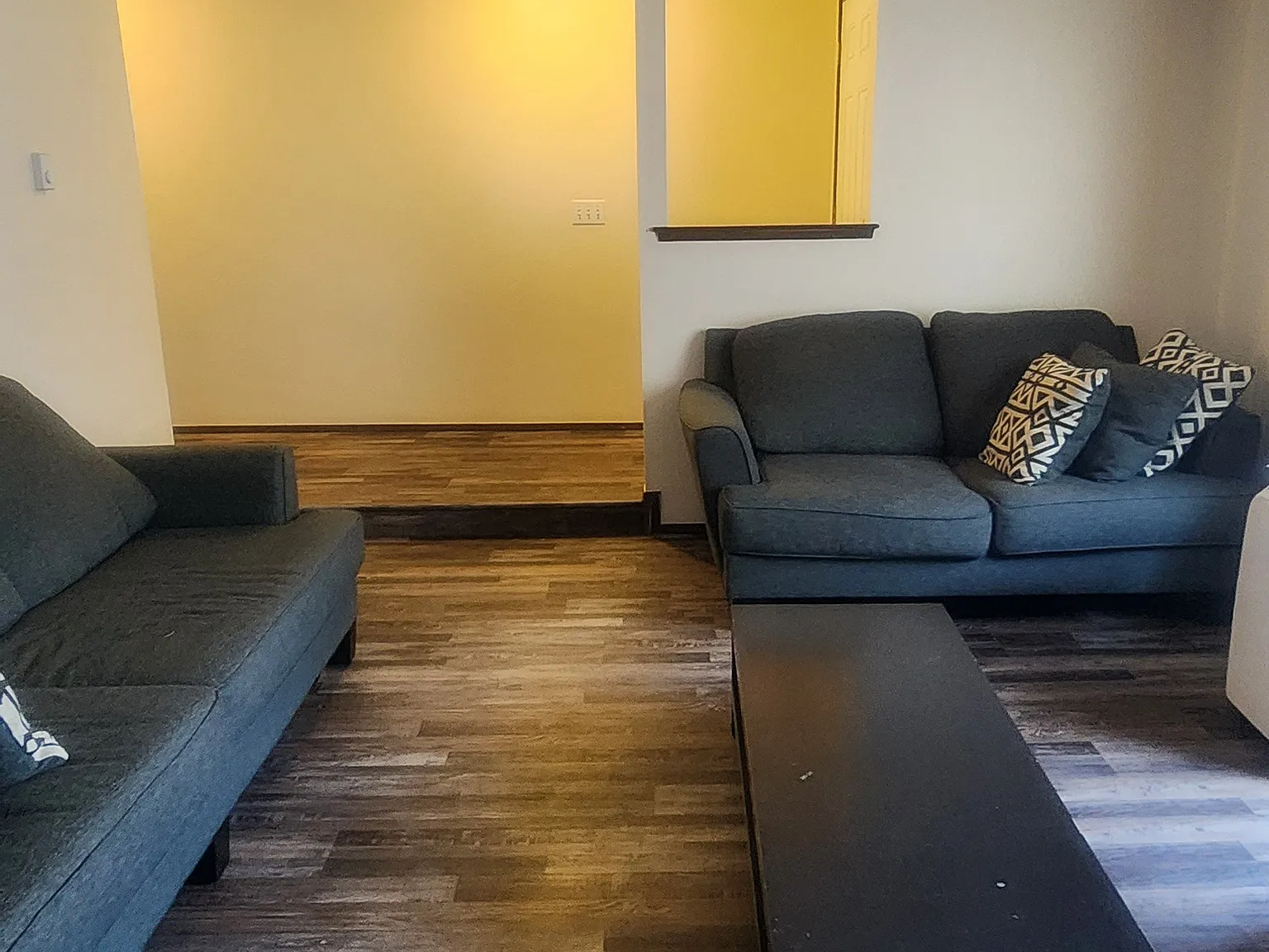 2 bed, 1008 sqft, $2,200 — Photo 2