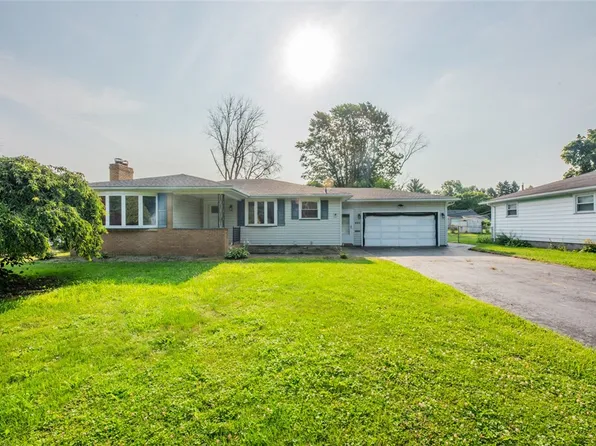 480 Biscayne Dr, Rochester, NY 14612