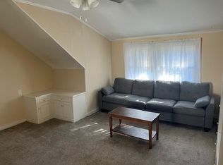 2 Carroll St, Stamford, CT 06907