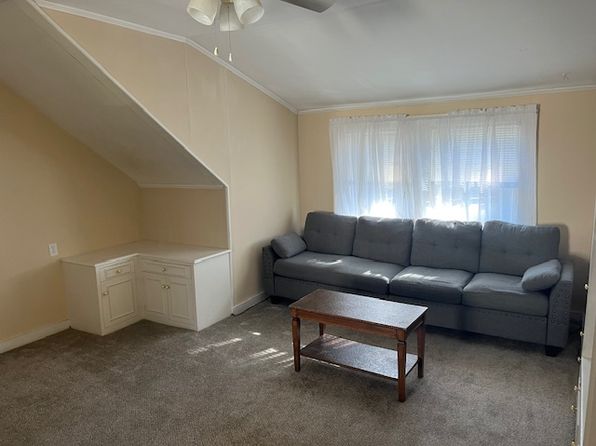 2 Carroll St