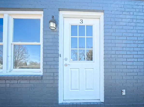 16th St Apartments, 424 16th St #3, Perry, IA 50220