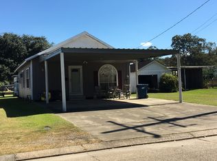 818 N Morton St, Jennings, LA 70546