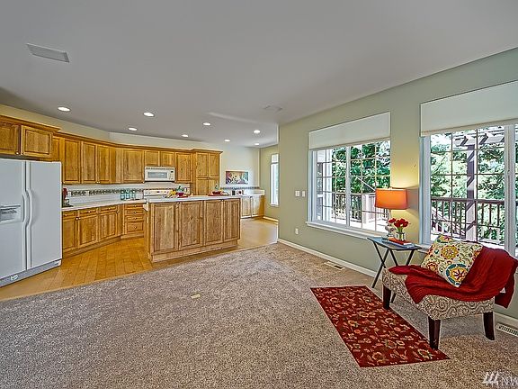 5th image of 4217 Fairwood Blvd NE