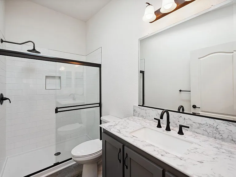 5491A Paradise Dr — Photo 6