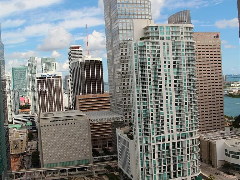 465 Brickell Ave — Photo 16