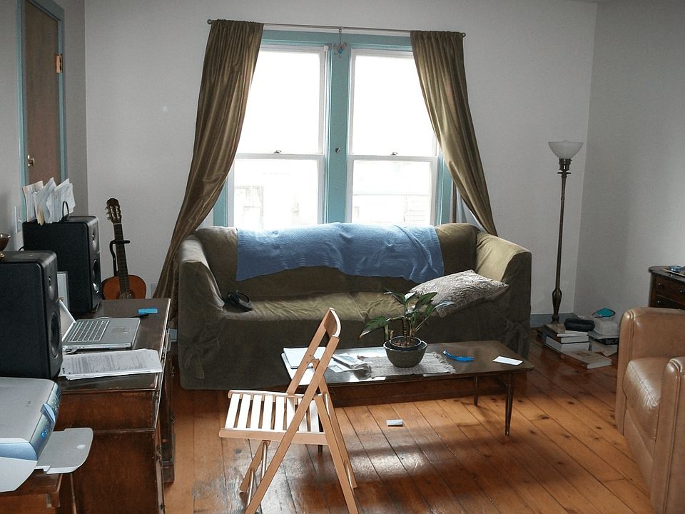 1st image of 825 E Johnson St #11700482