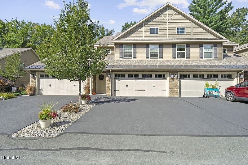 2nd image of 119 Homestead Court