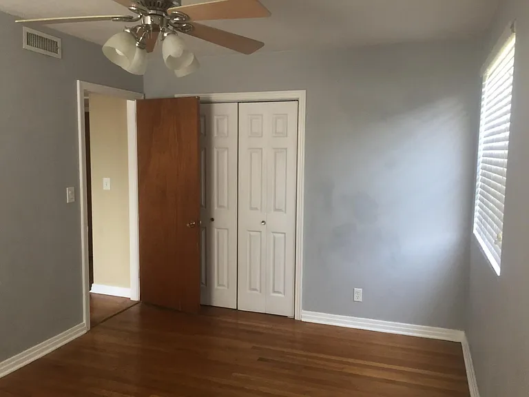 3722 Saint Johns Ave — Photo 16