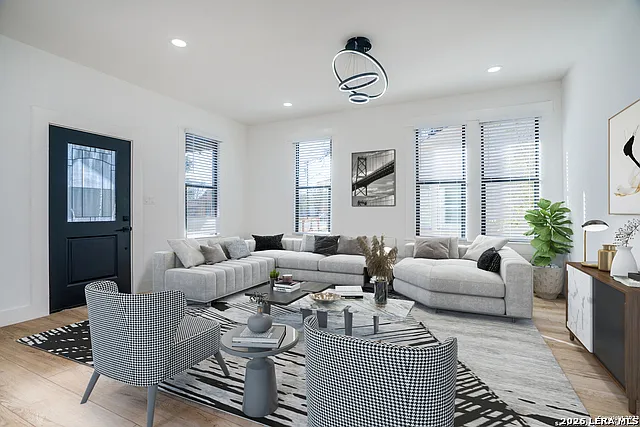 3 bed, 3.0 bath, 1316 sqft, $2,400 — Photo 3