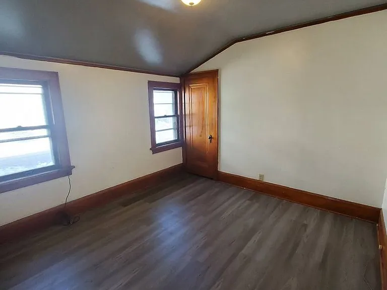 4619 N 42nd St. (Duplex) — Photo 4