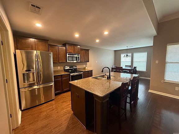 4th image of 2900 Perth Cv