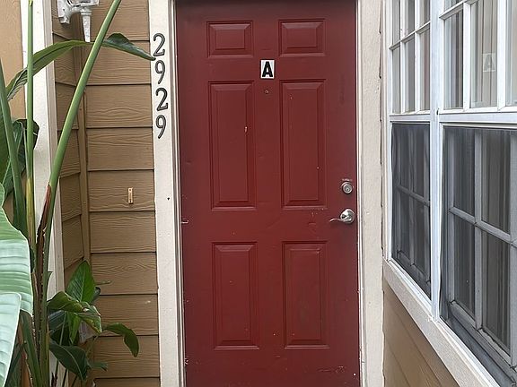 3rd image of 2929 Fan Palm Dr #1